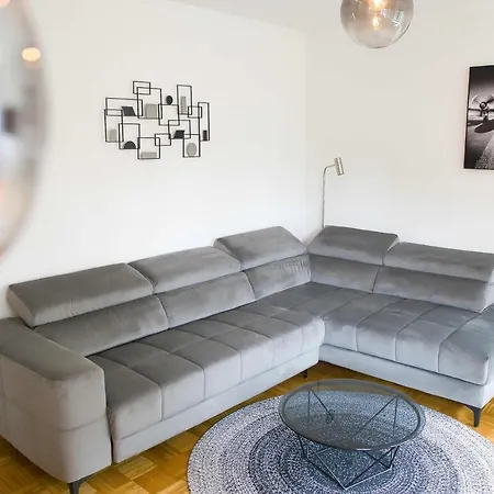 Stilvolle 2 Schlafzimmer Heidegarten, Osterheide, Zentrum דירה